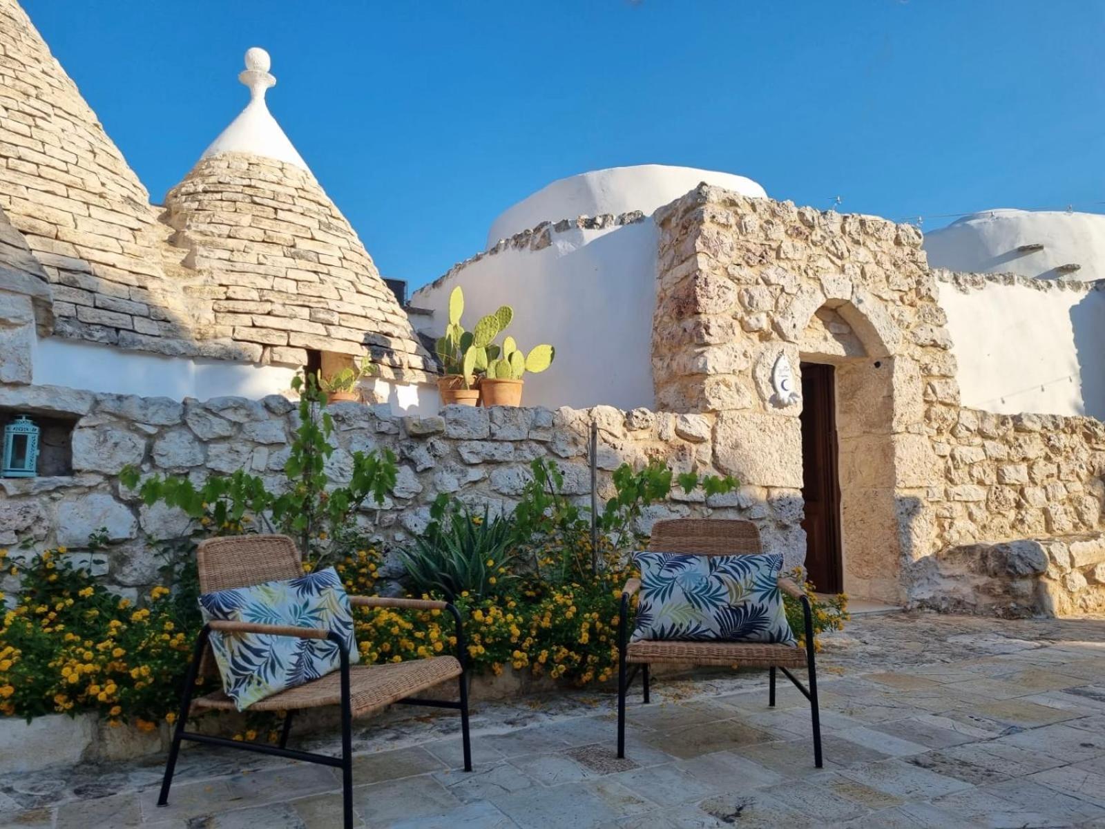 Bed and Breakfast Trulli Di Spinaruta Гротталье Экстерьер фото